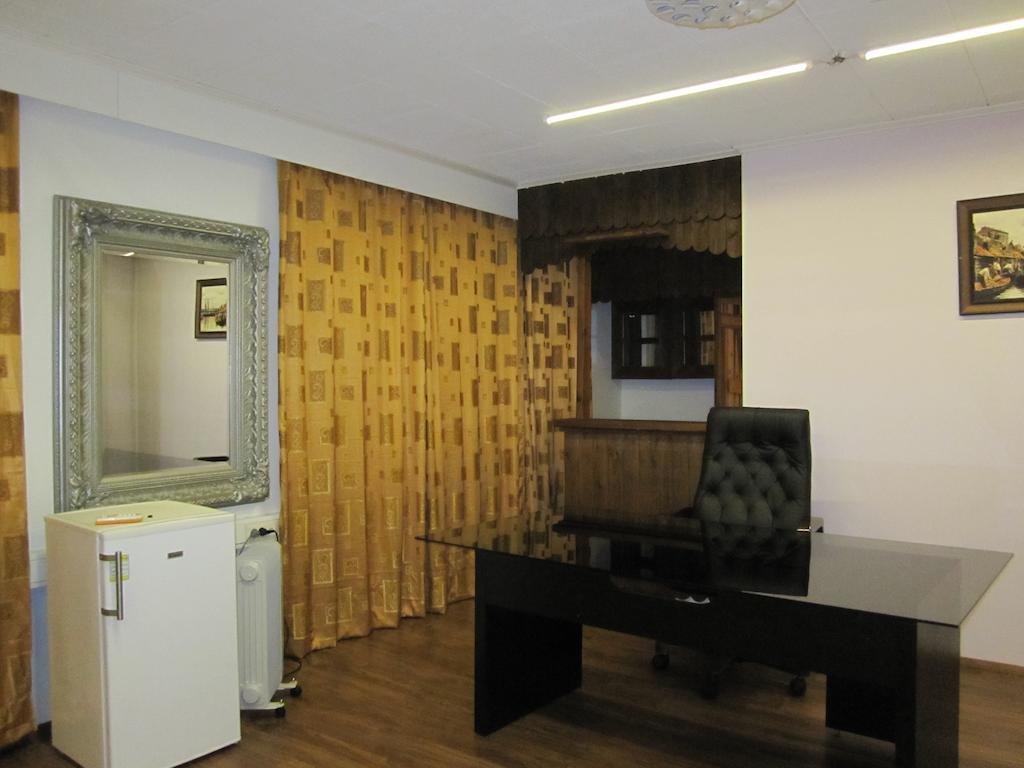 Finn Rooms Tammerfors Exteriör bild