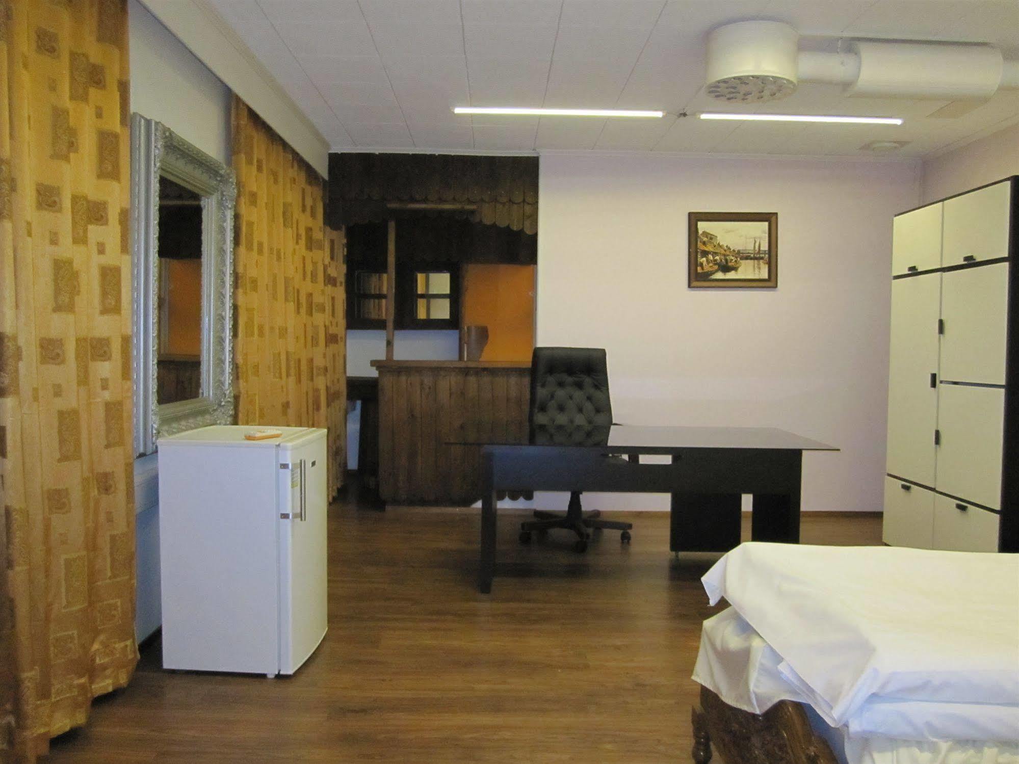 Finn Rooms Tammerfors Exteriör bild